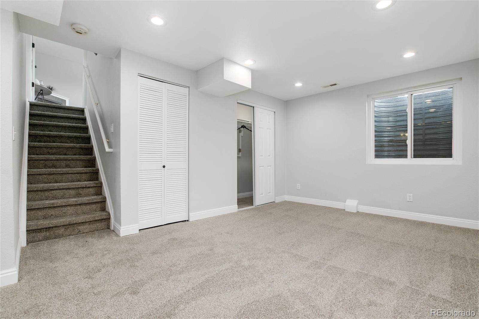 9642 Whitecliff Place