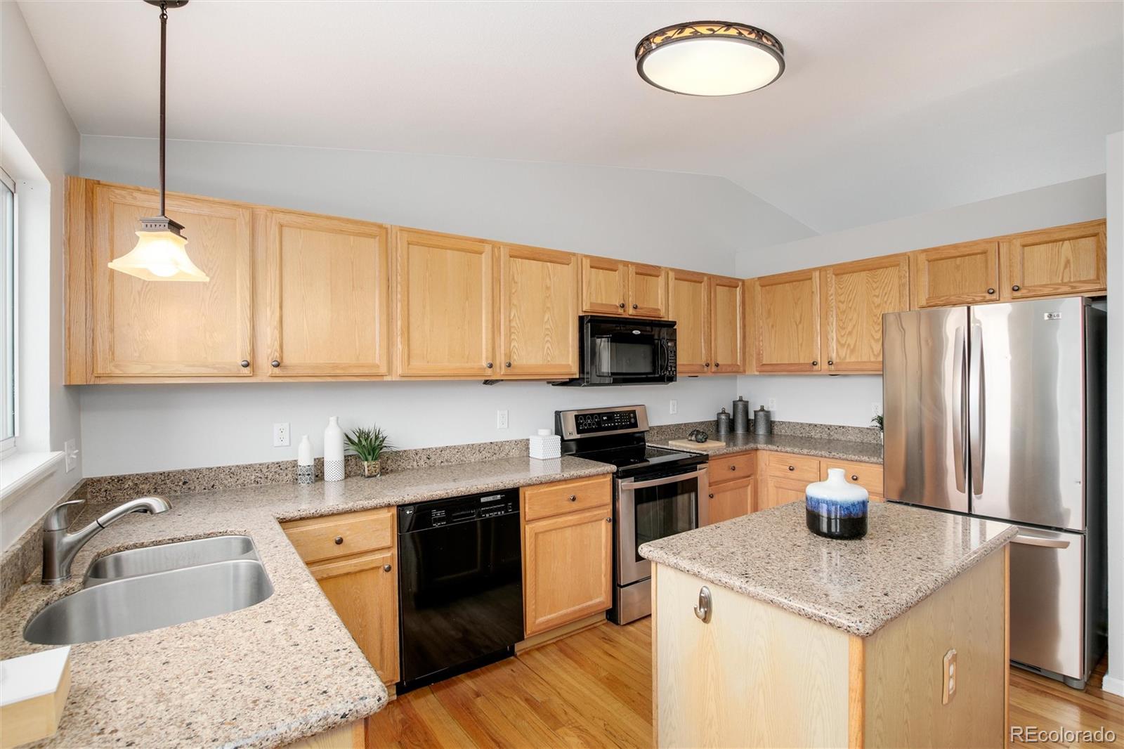 9642 Whitecliff Place