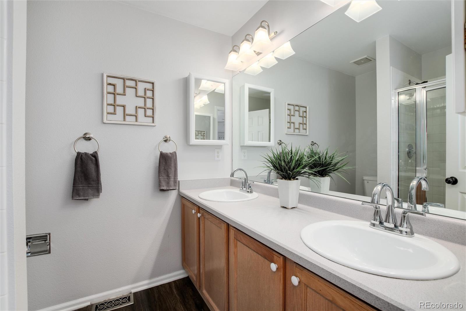 9642 Whitecliff Place