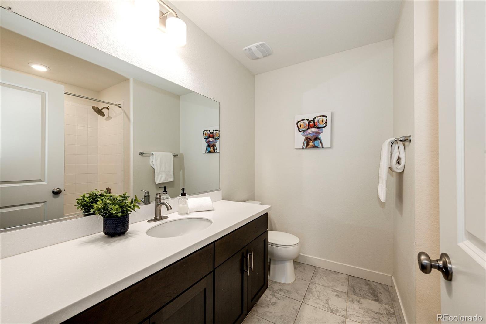 4049 Tangerine Court