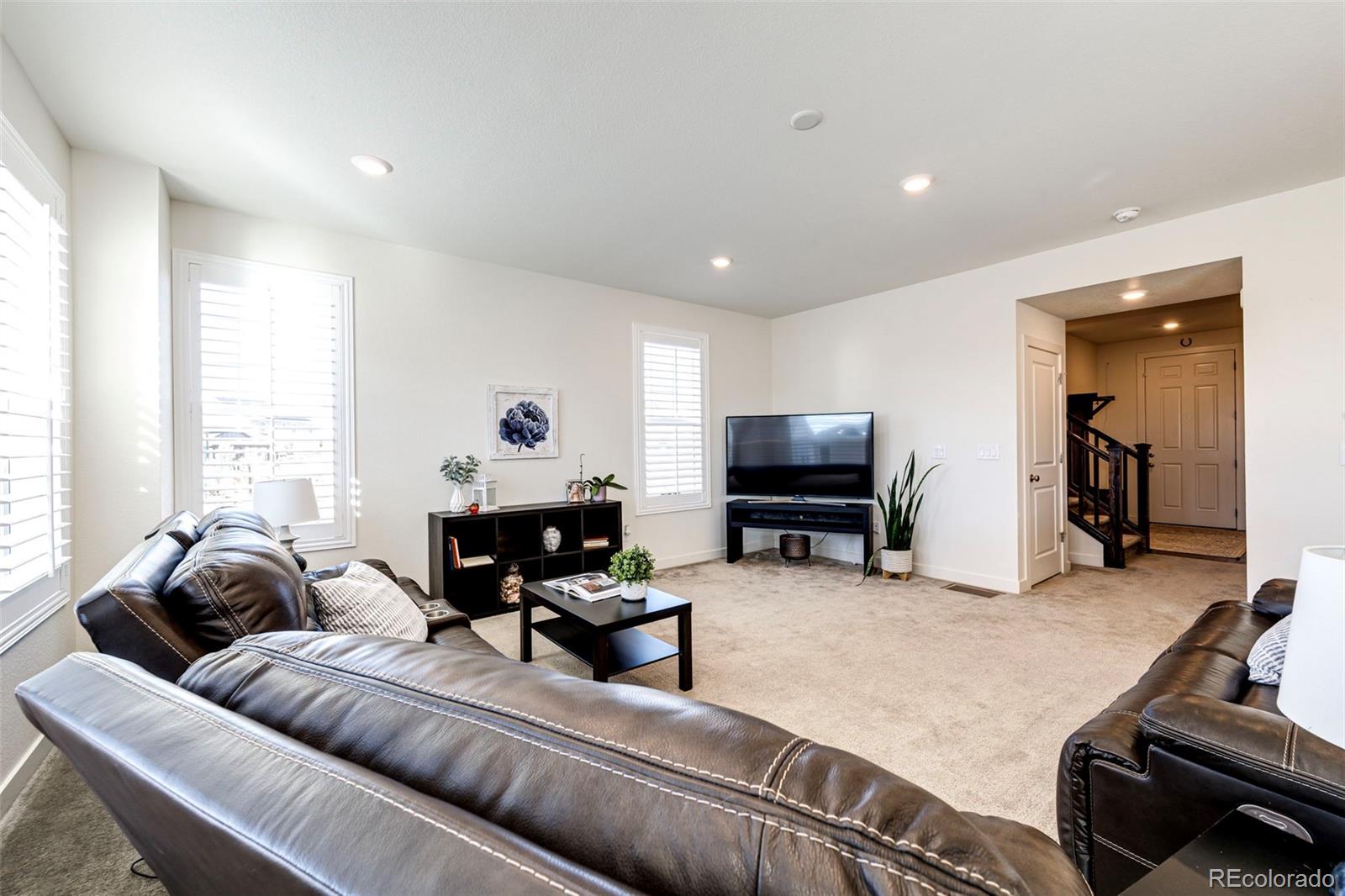 4049 Tangerine Court