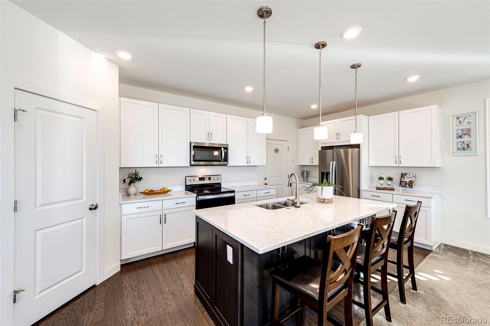 4049 Tangerine Court