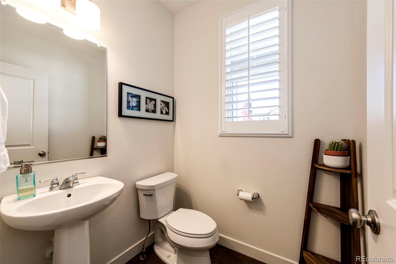 4049 Tangerine Court