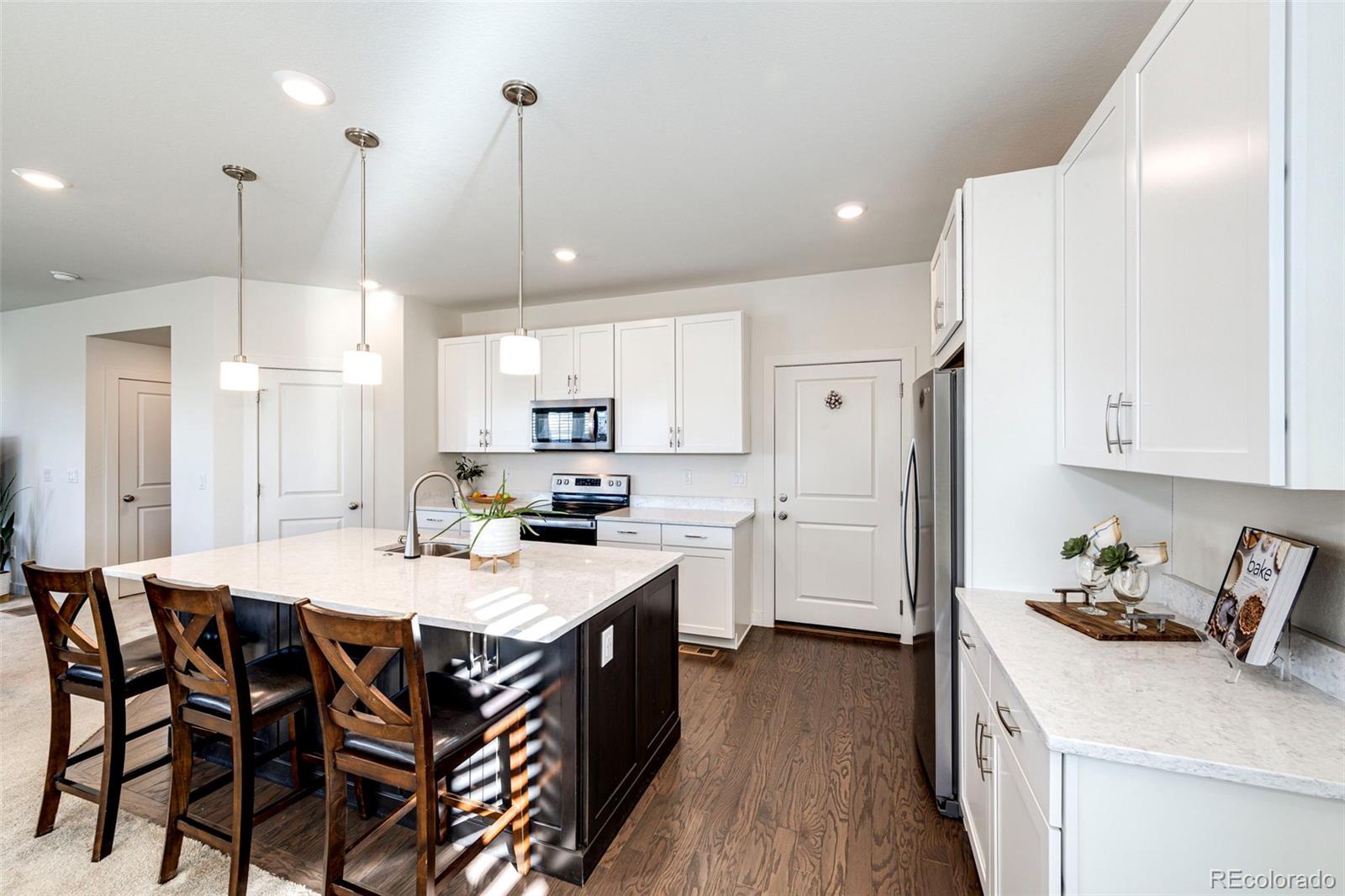 4049 Tangerine Court