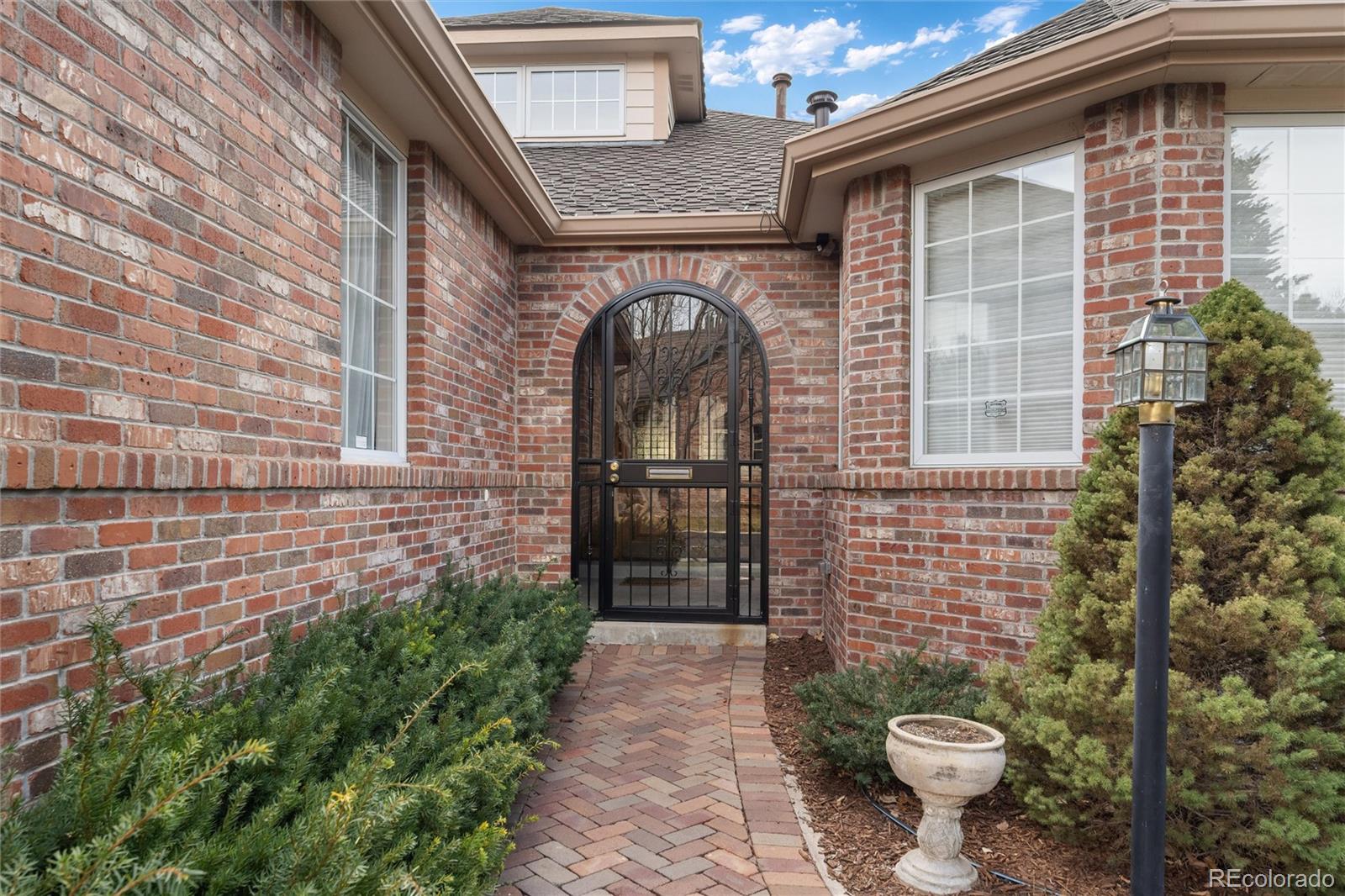 4272 E Orchard Place