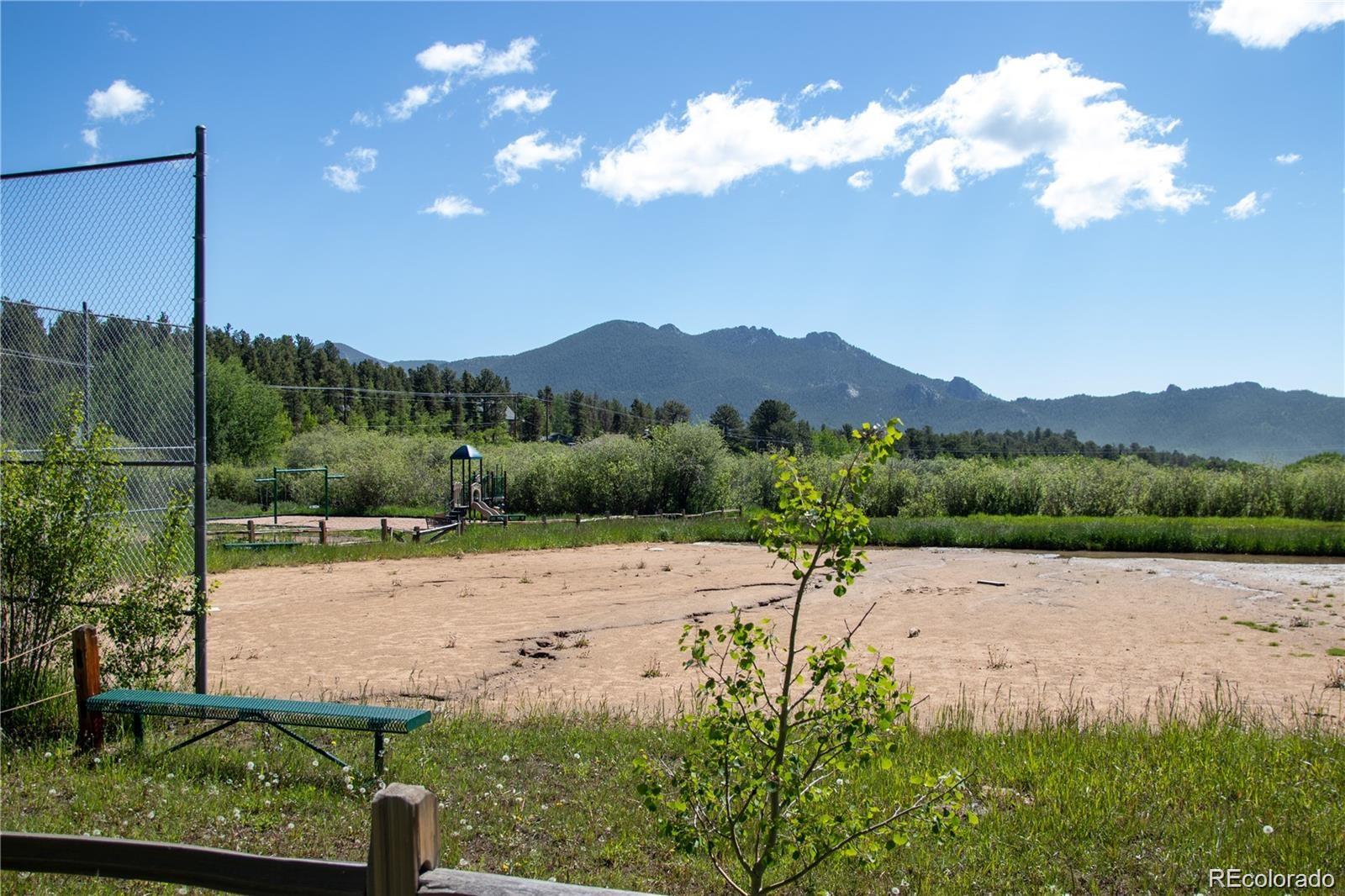 13 S Dory Lakes Drive