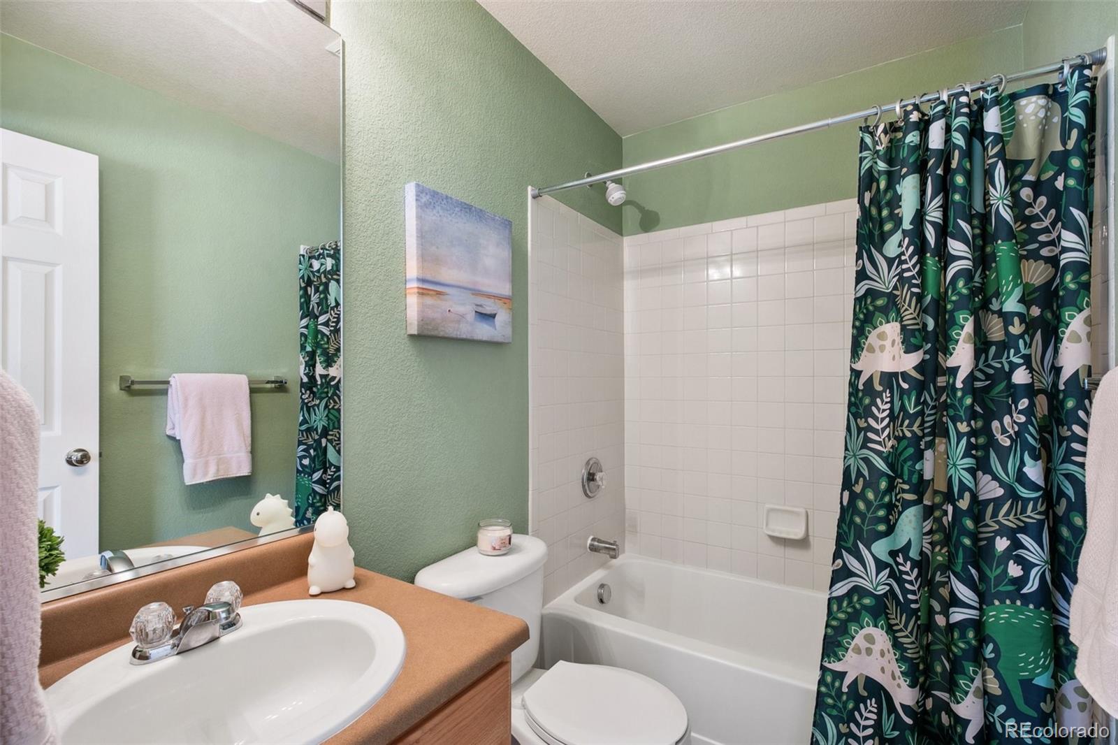 2572 Obsidian Forest View