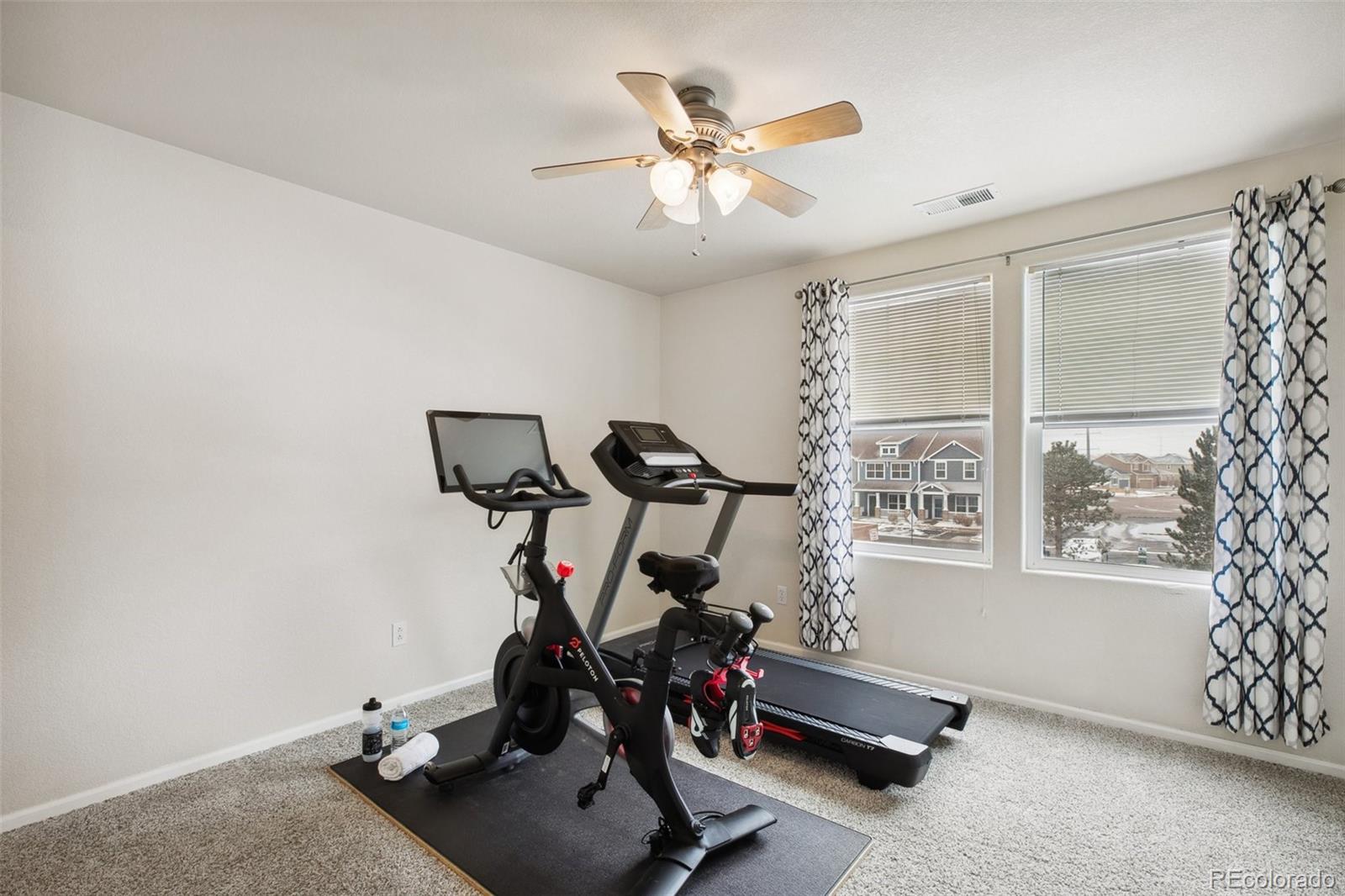 2572 Obsidian Forest View