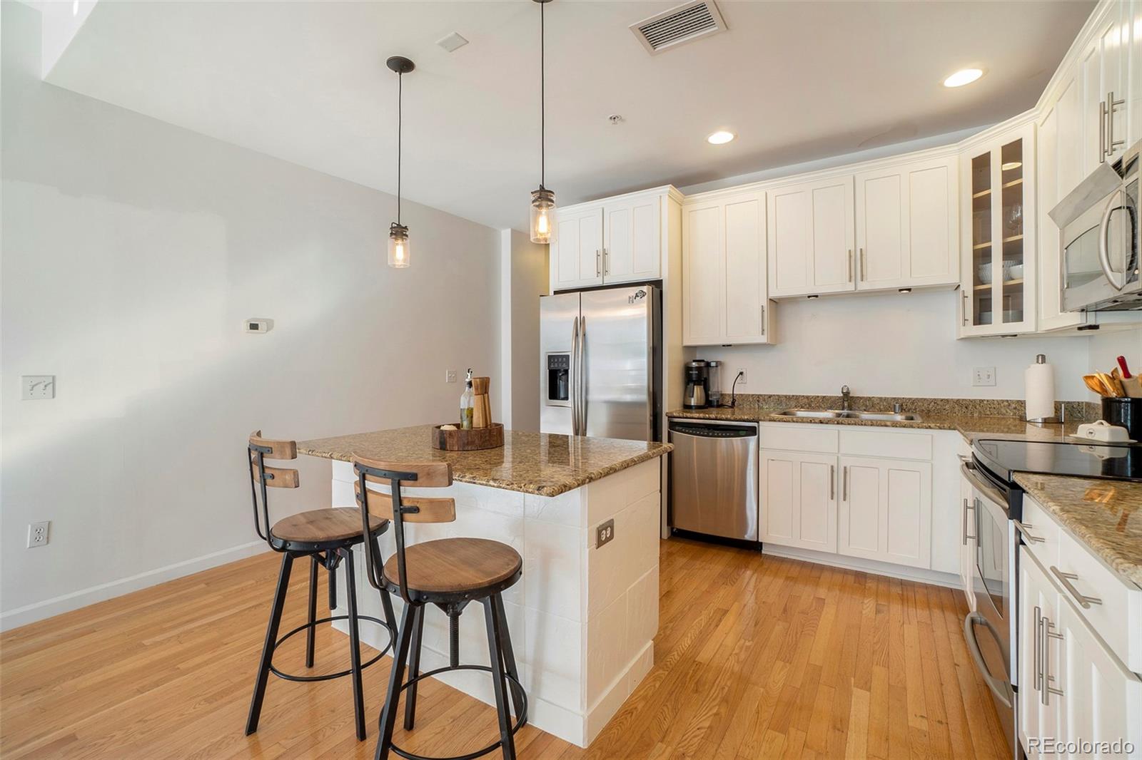 1950 N Logan Street Unit: 812