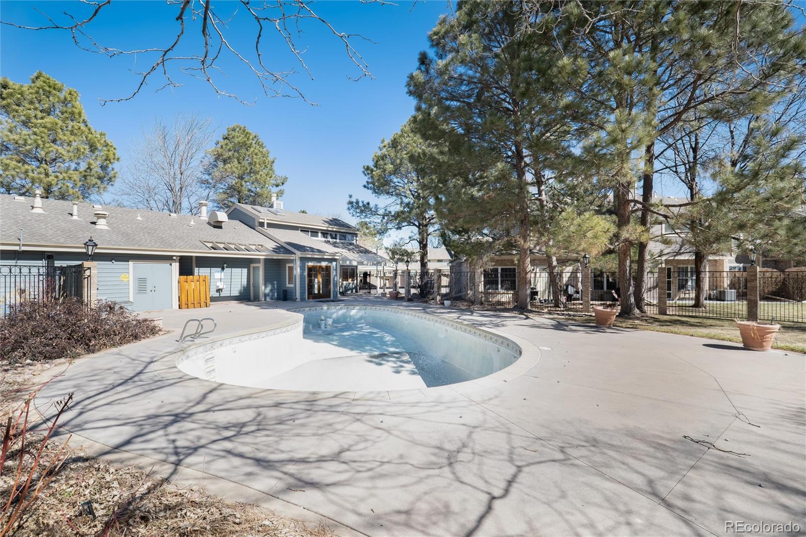 2670 E Otero Place Unit: 14