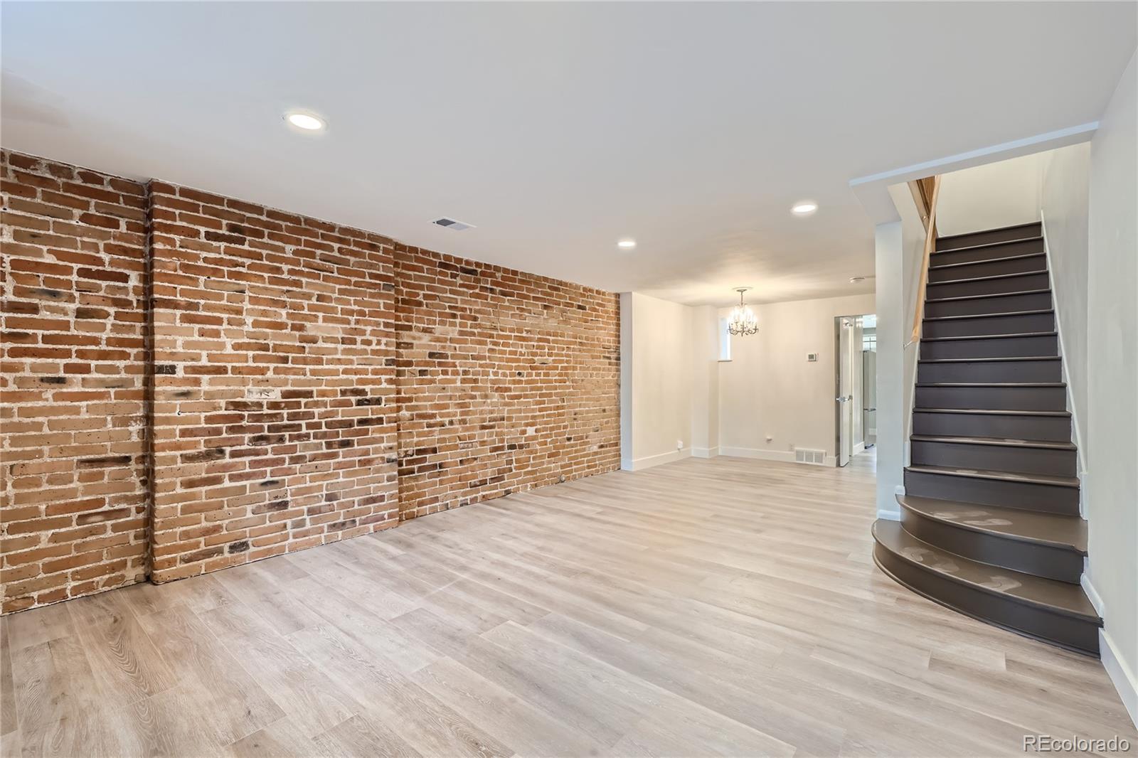 1310 N Corona Street Unit: 5