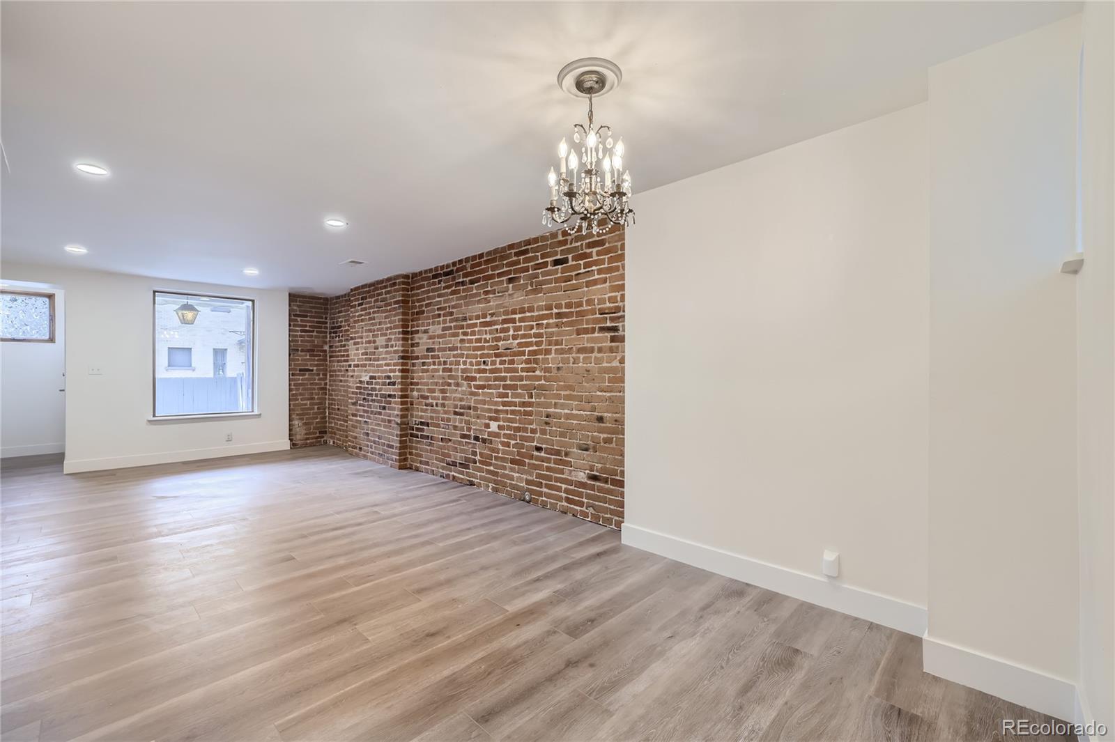 1310 N Corona Street Unit: 5