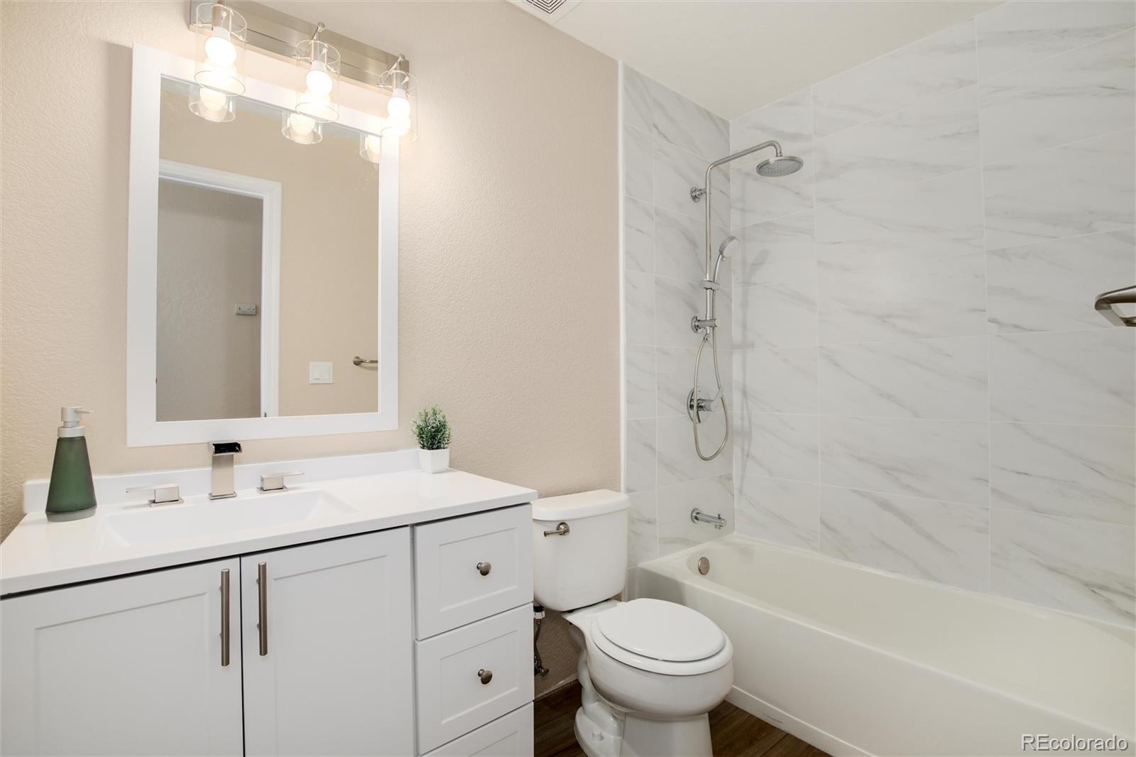 204 Willowick Circle