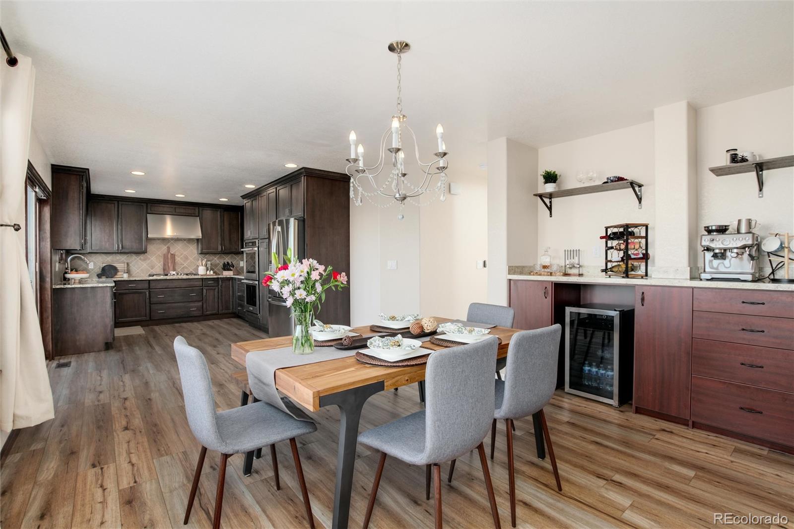 204 Willowick Circle