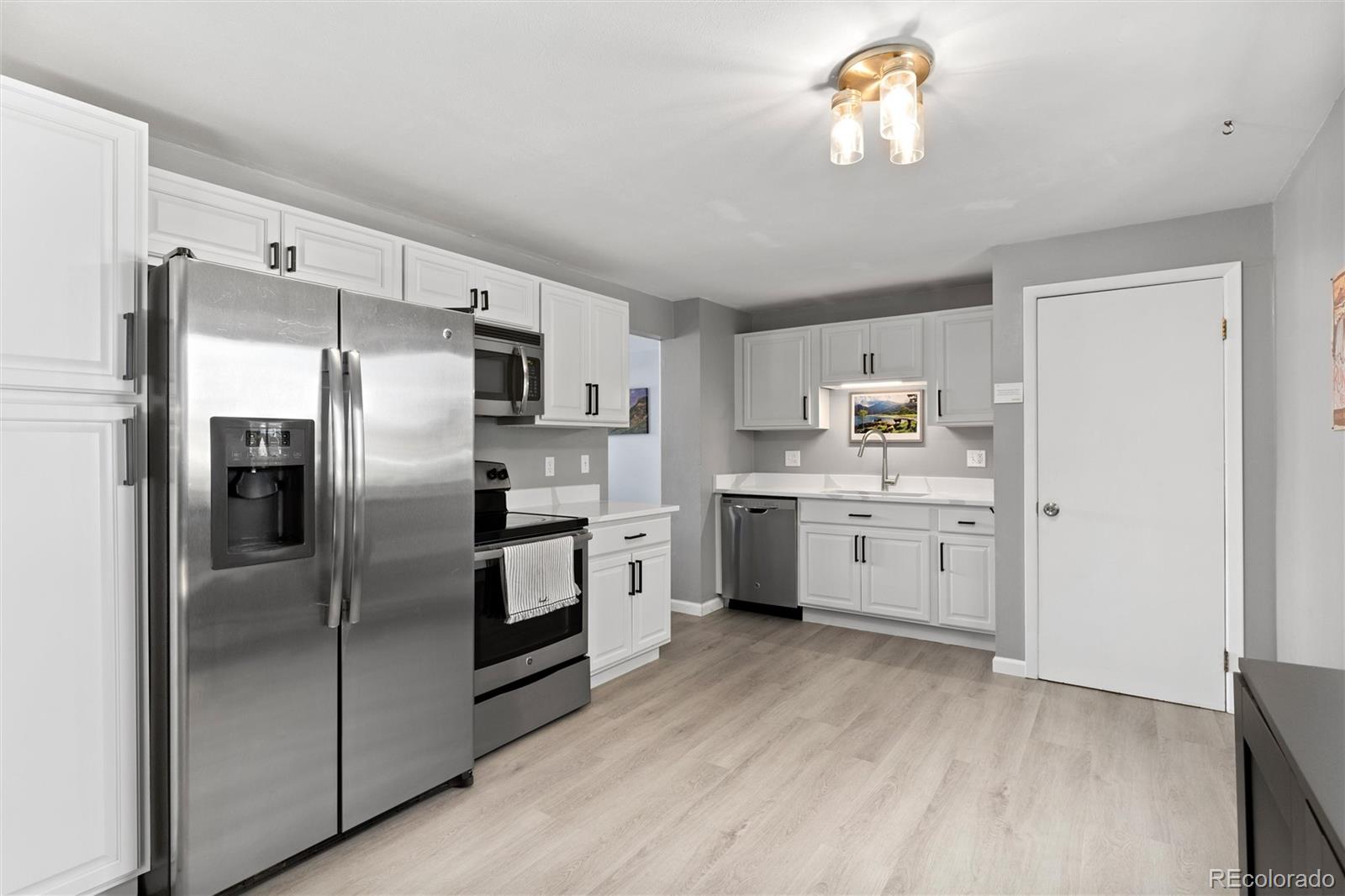 6630 S Dexter Street