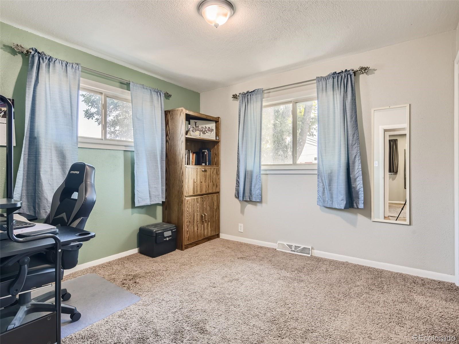 3005 W Chenango Avenue