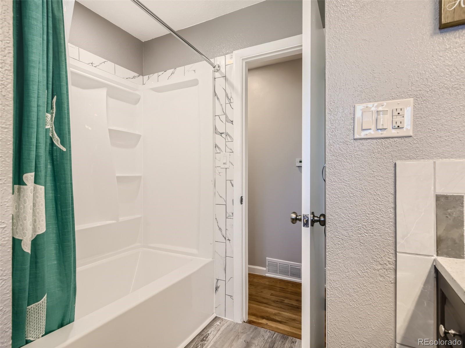 3005 W Chenango Avenue