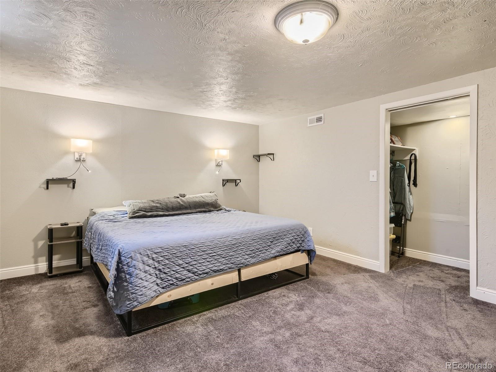 3005 W Chenango Avenue