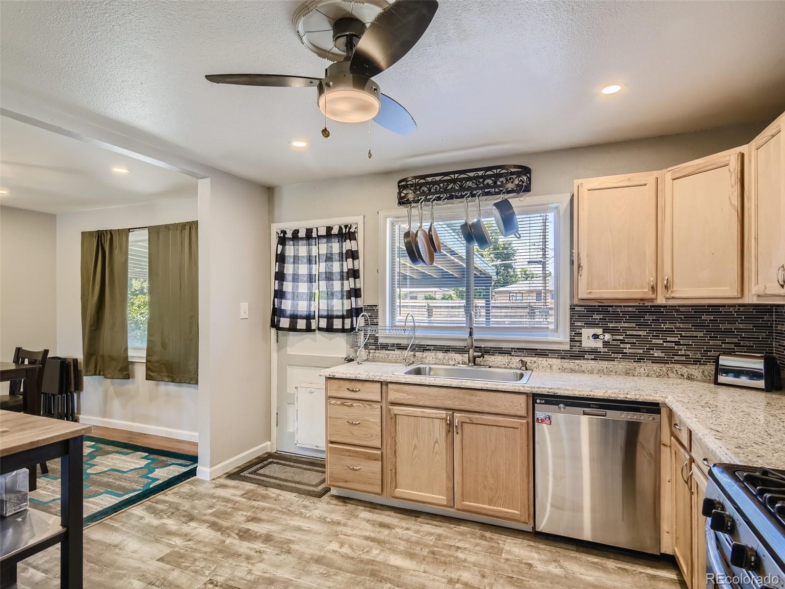 3005 W Chenango Avenue