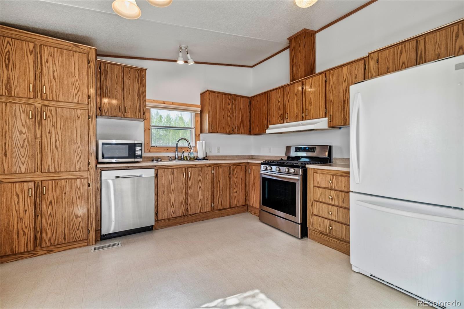 152 Wagon Wheel Road