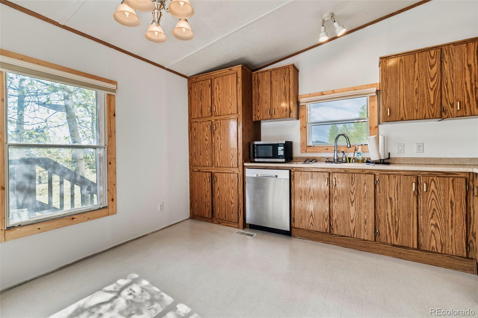 152 Wagon Wheel Road