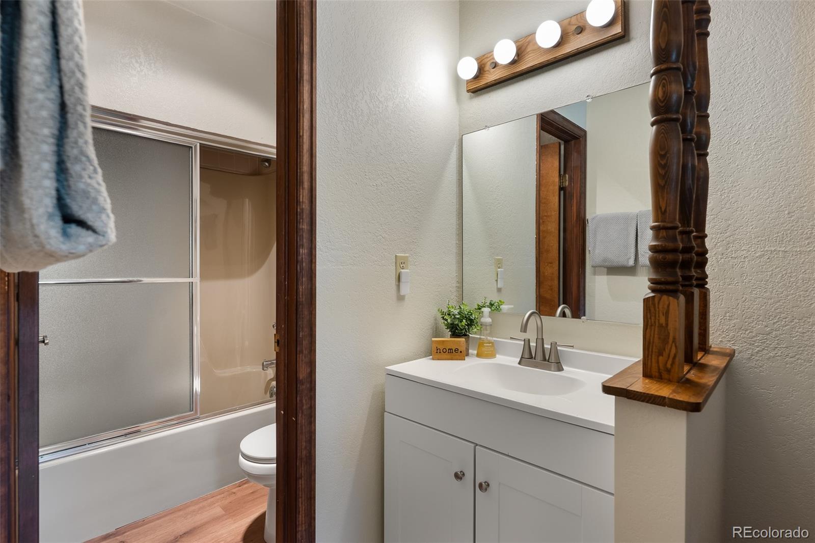 300 Kings Crossing Road Unit: B3