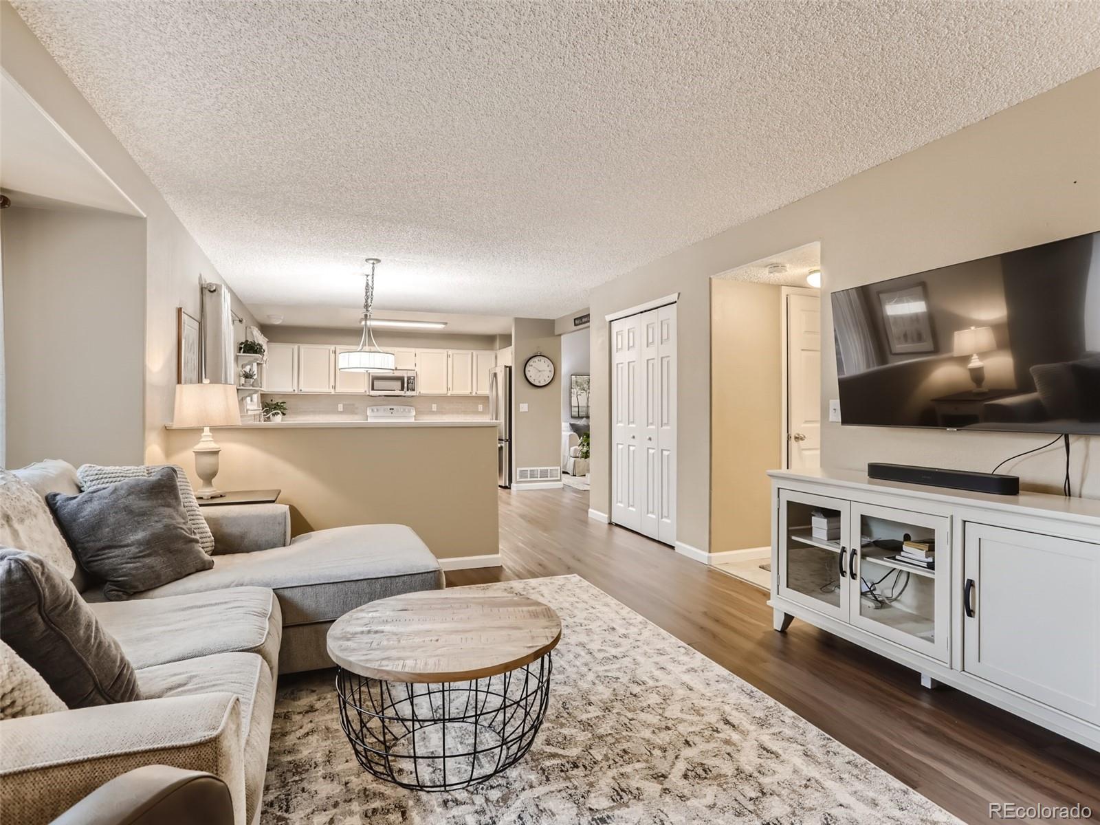 14832 E Penwood Place