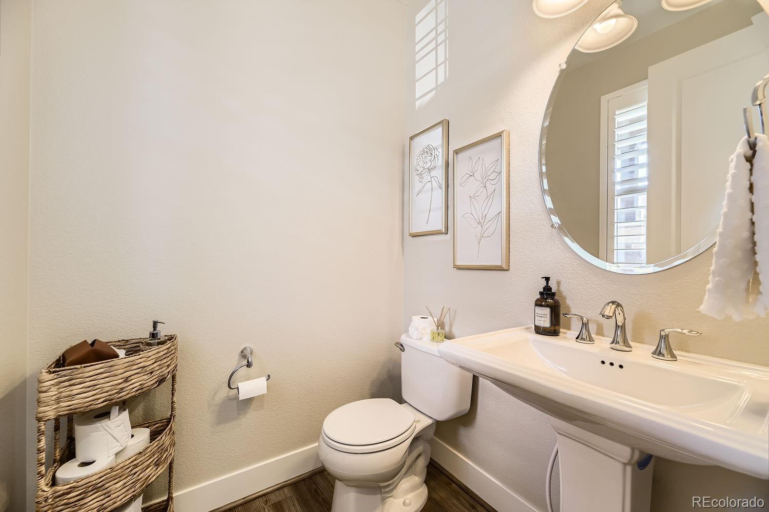 21851 E Tallkid Avenue