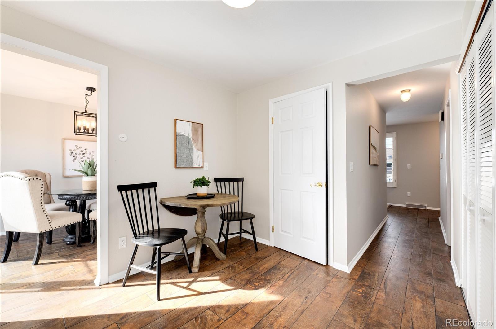 7732 W Glasgow Place