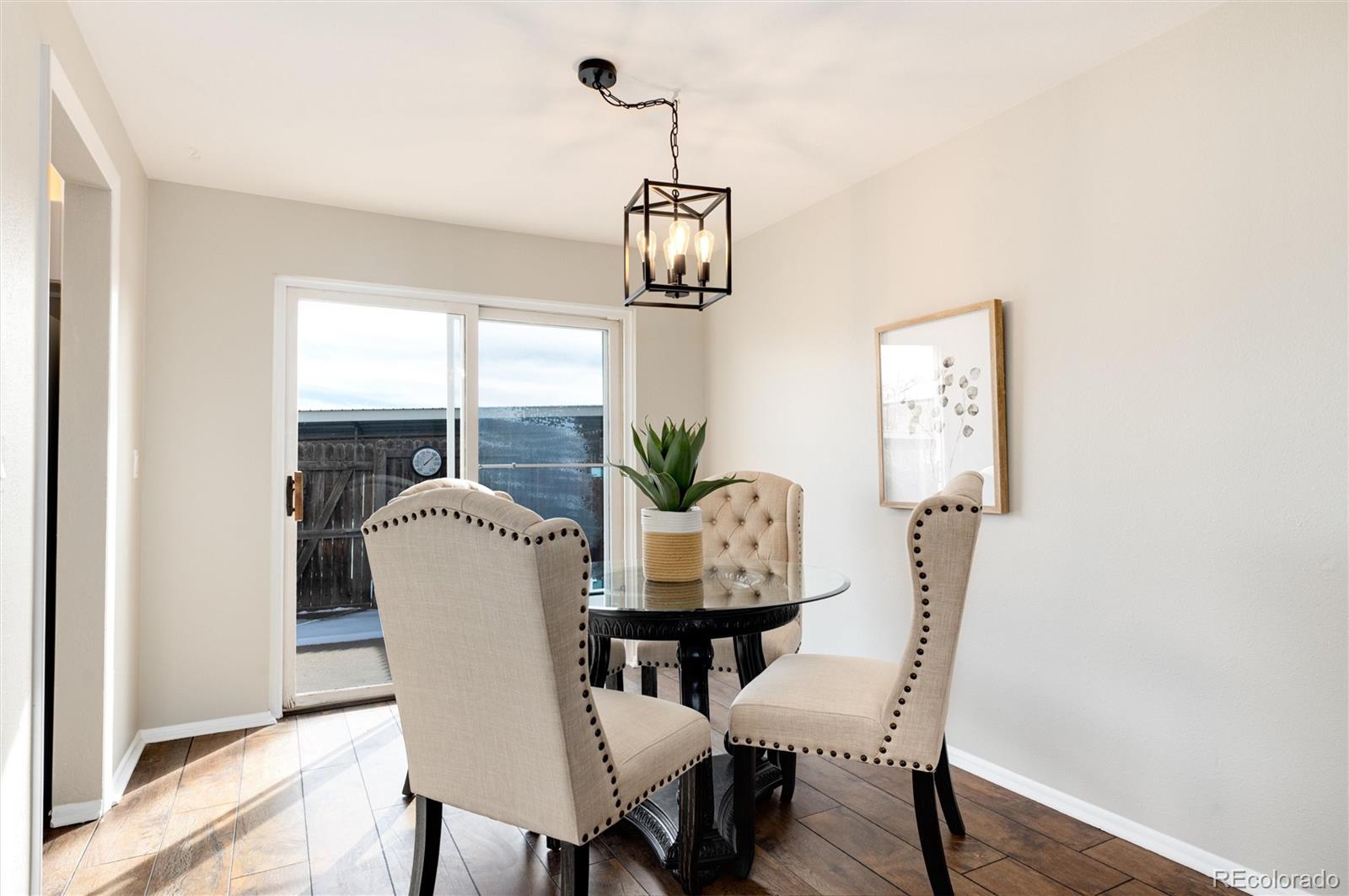 7732 W Glasgow Place