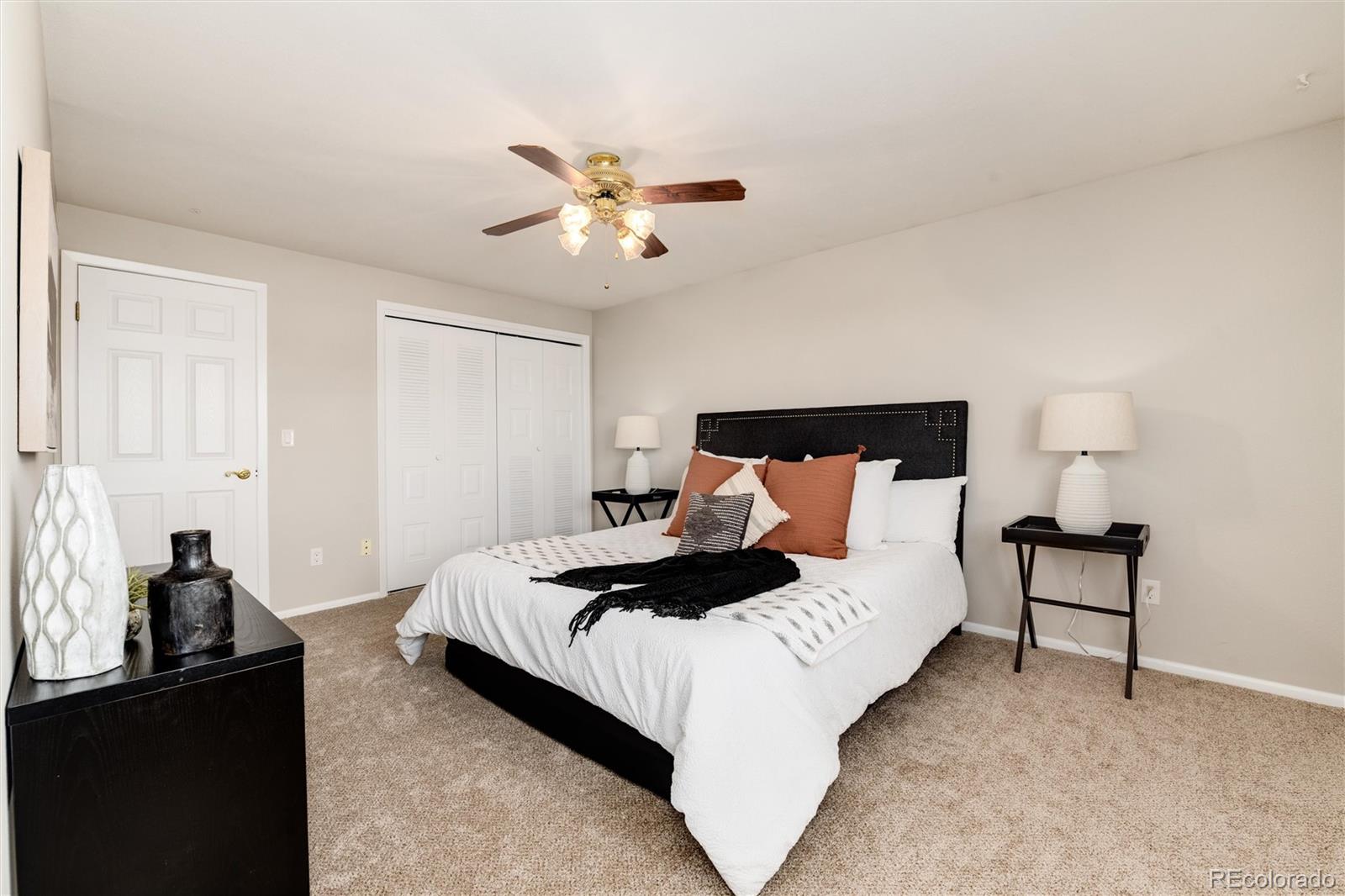 7732 W Glasgow Place