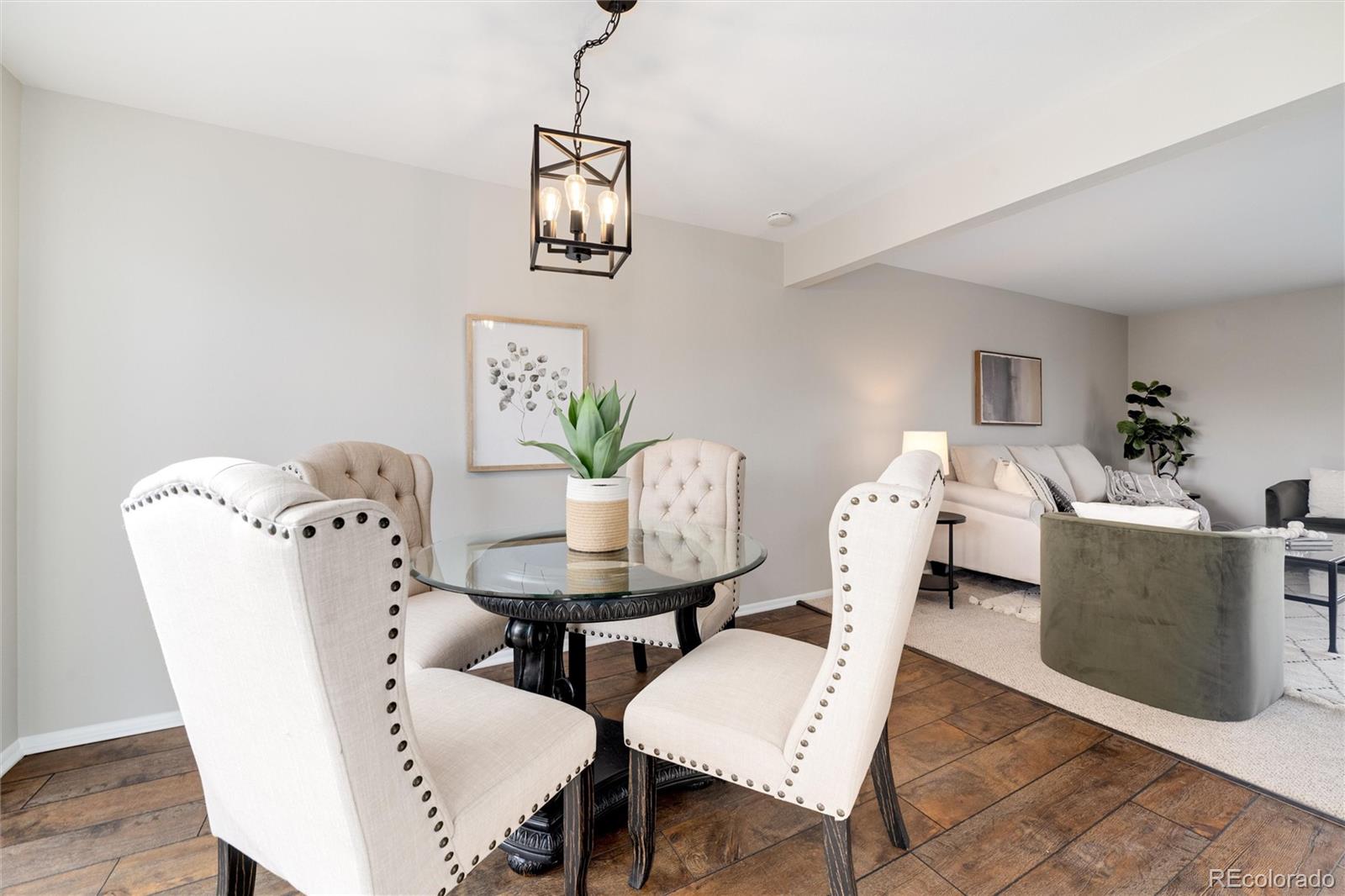 7732 W Glasgow Place