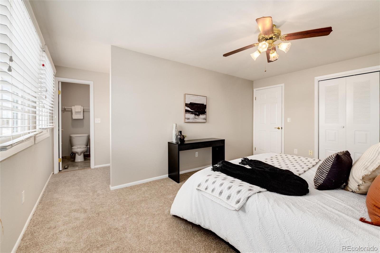 7732 W Glasgow Place