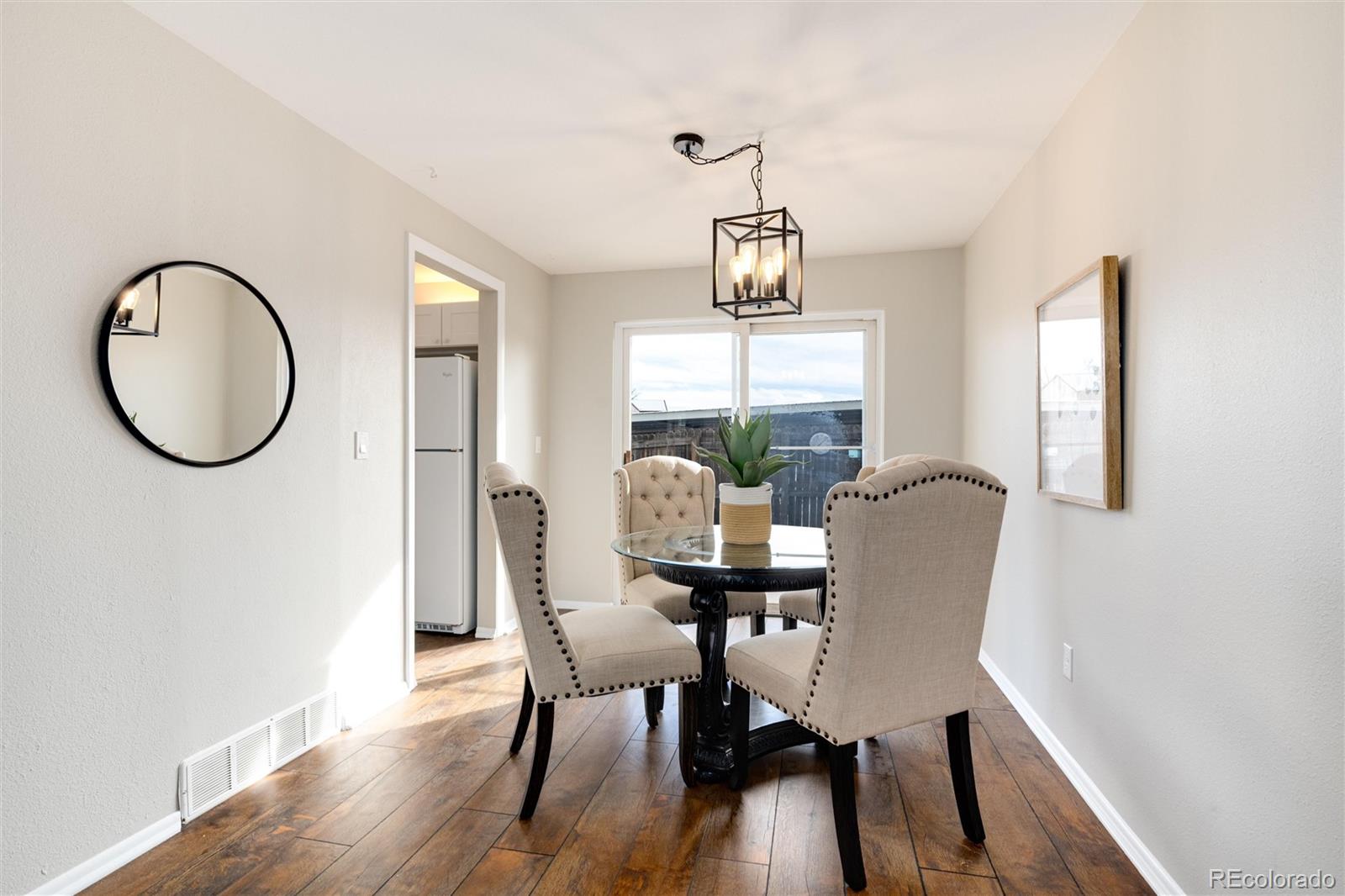 7732 W Glasgow Place