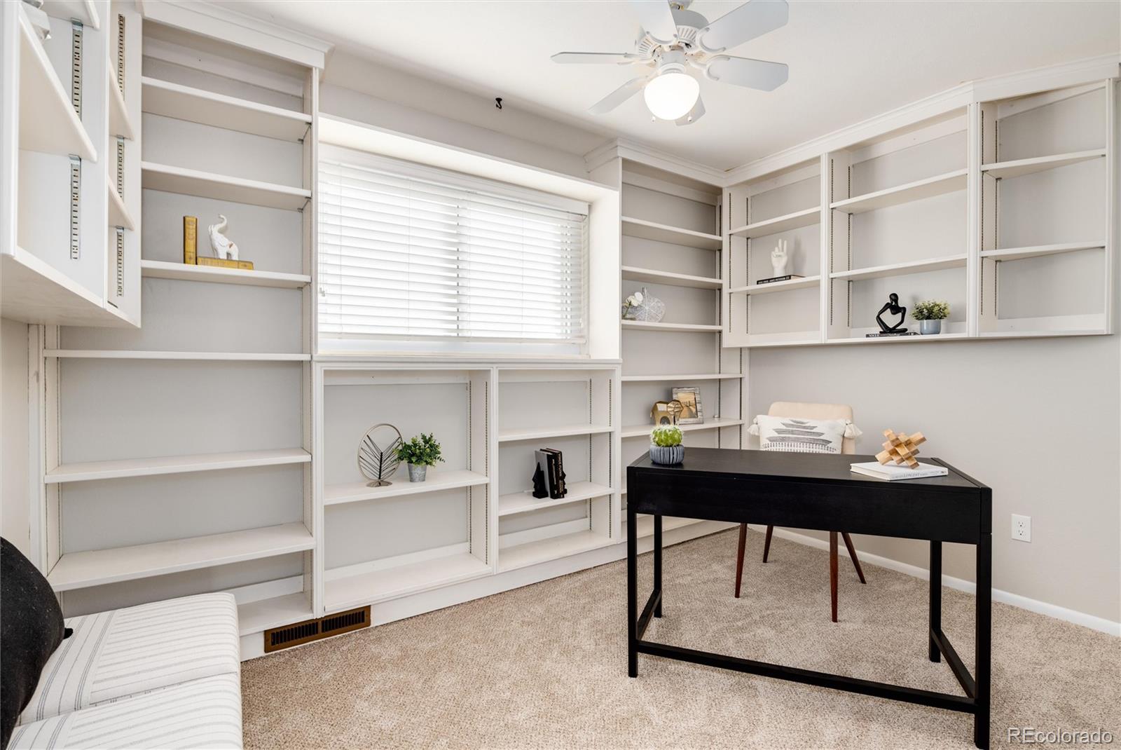 7732 W Glasgow Place