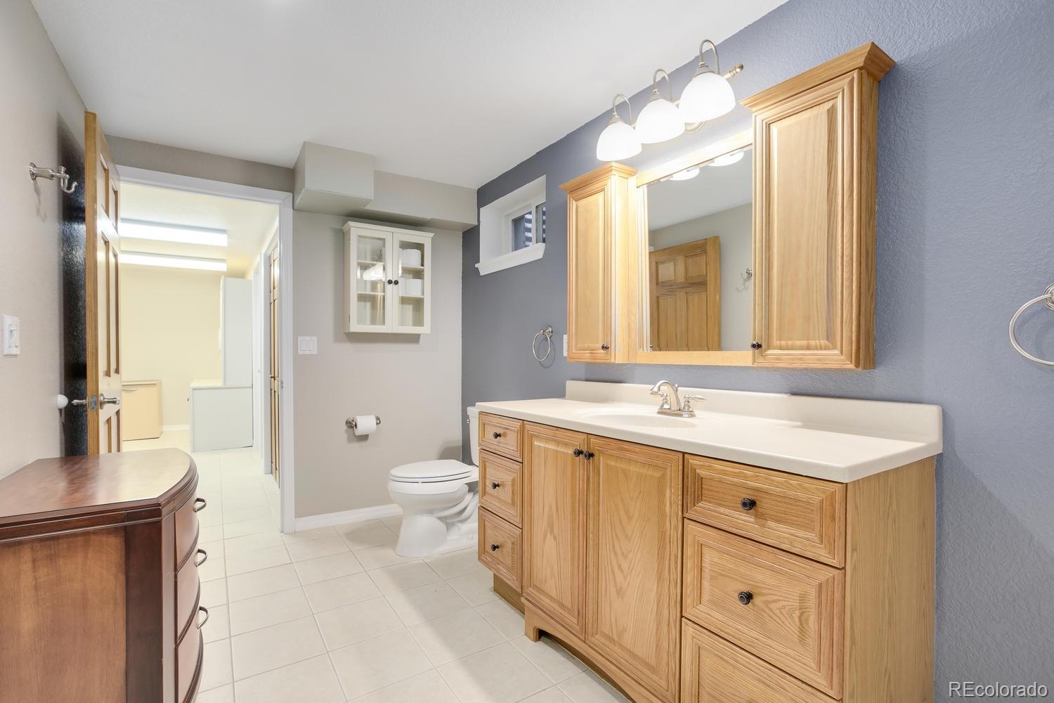 10475 W Warren Avenue