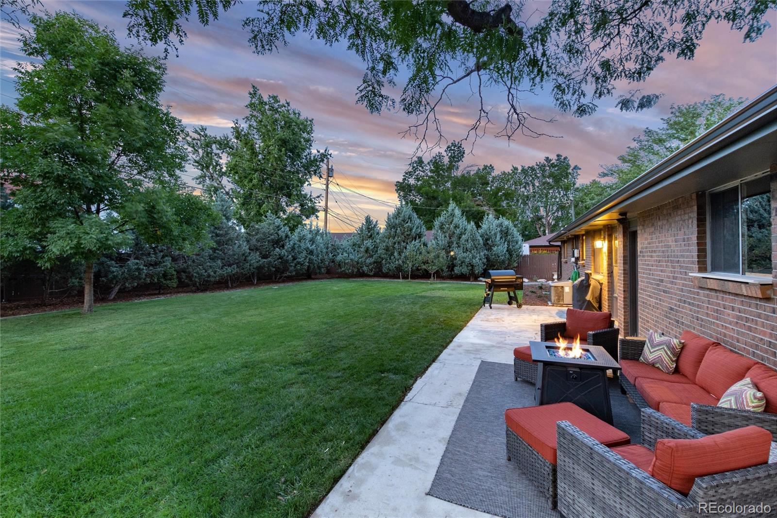 10475 W Warren Avenue