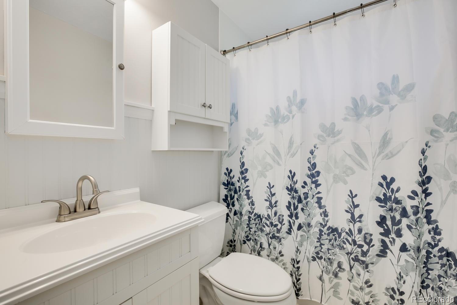 10475 W Warren Avenue