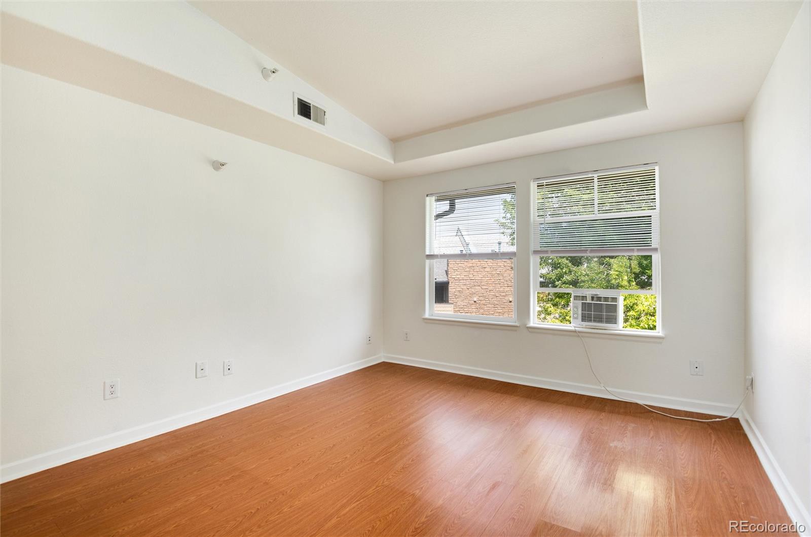 444 S Kittredge Street Unit: 304