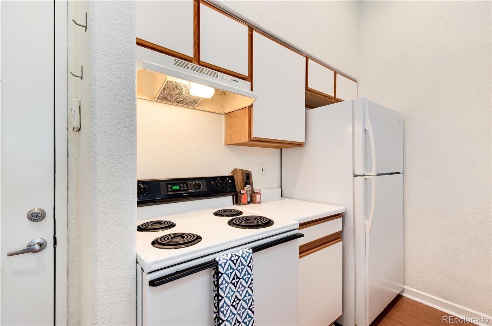 444 S Kittredge Street Unit: 304