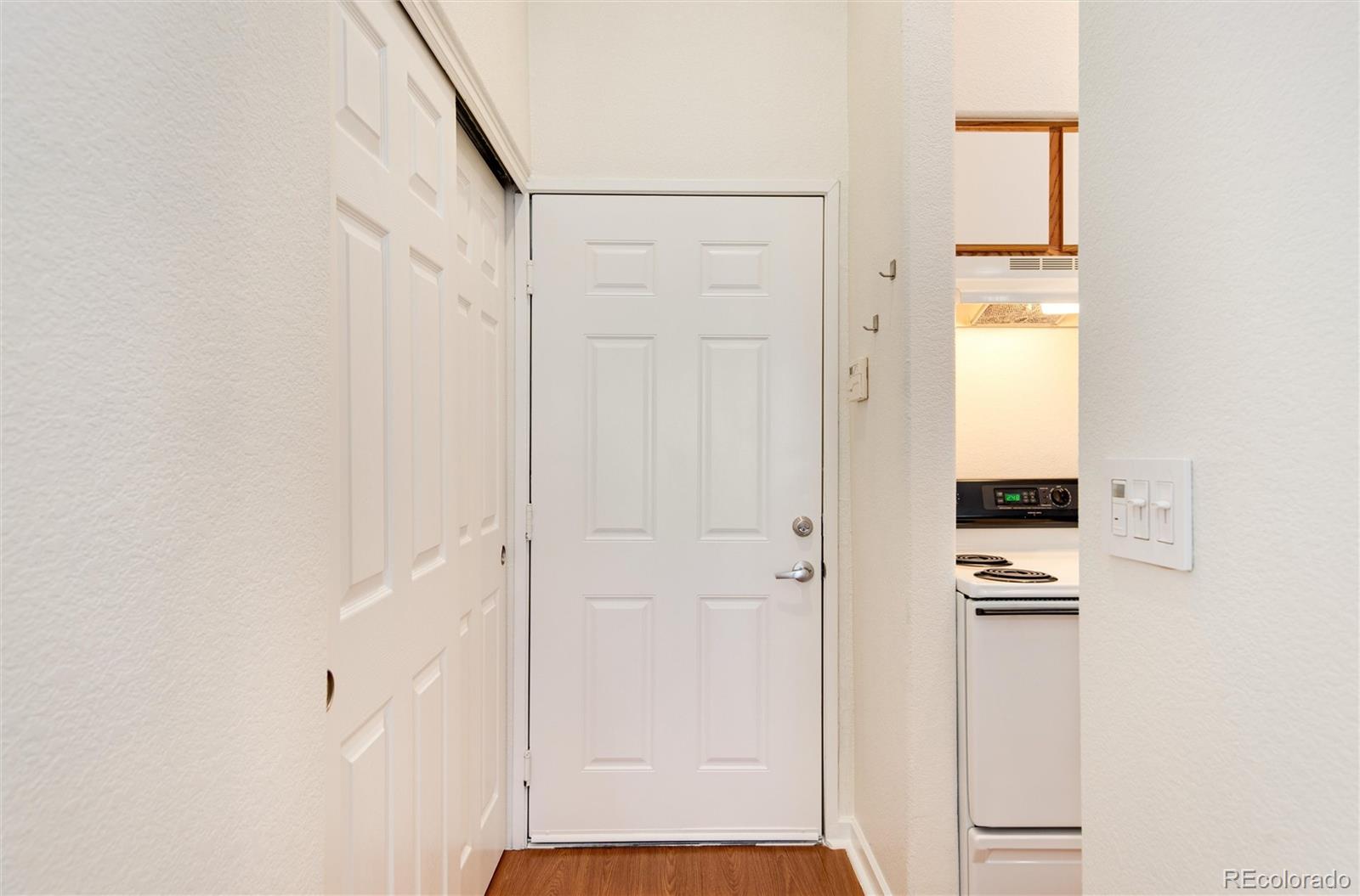 444 S Kittredge Street Unit: 304