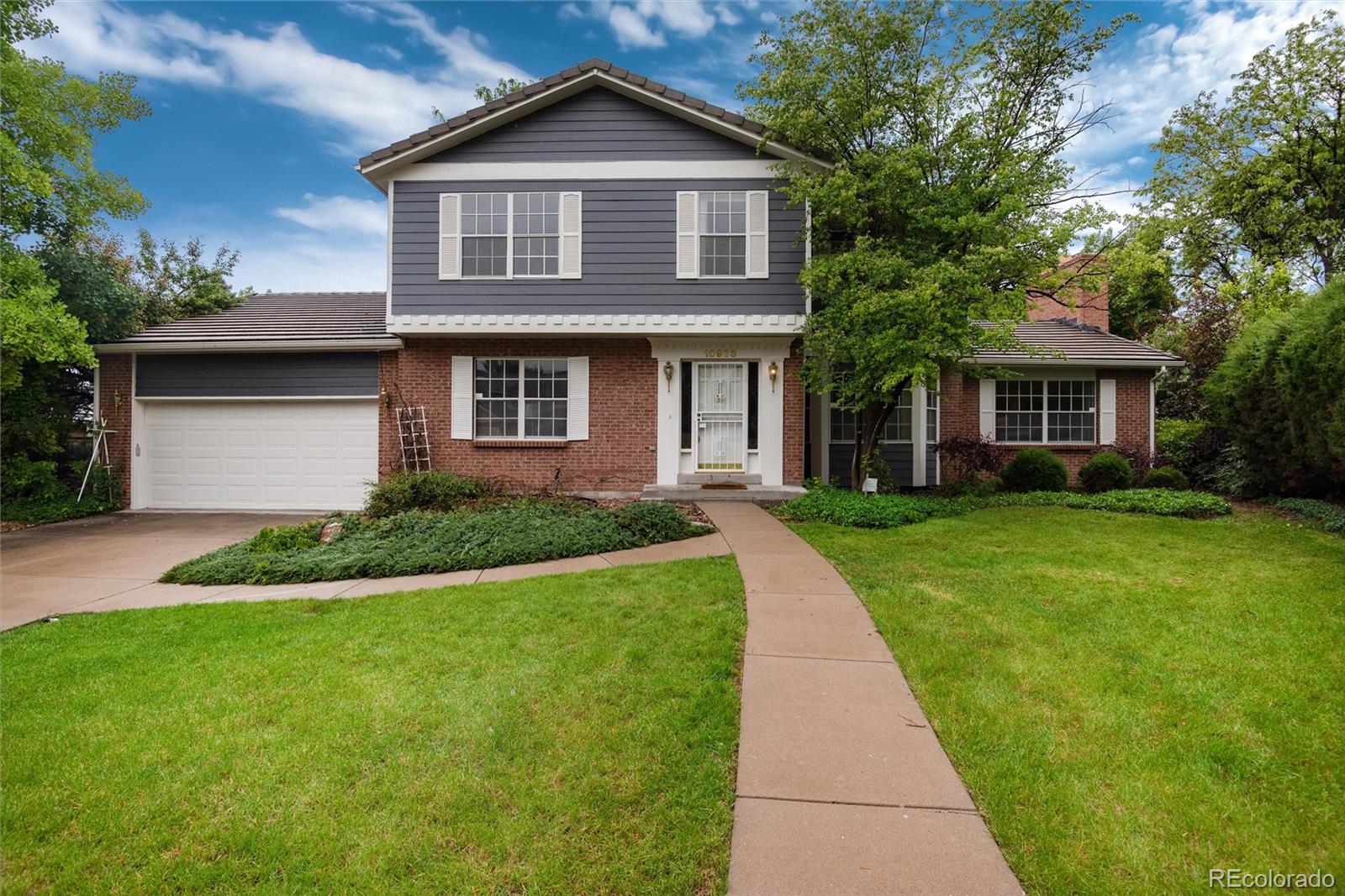 10938 E Crestridge Circle