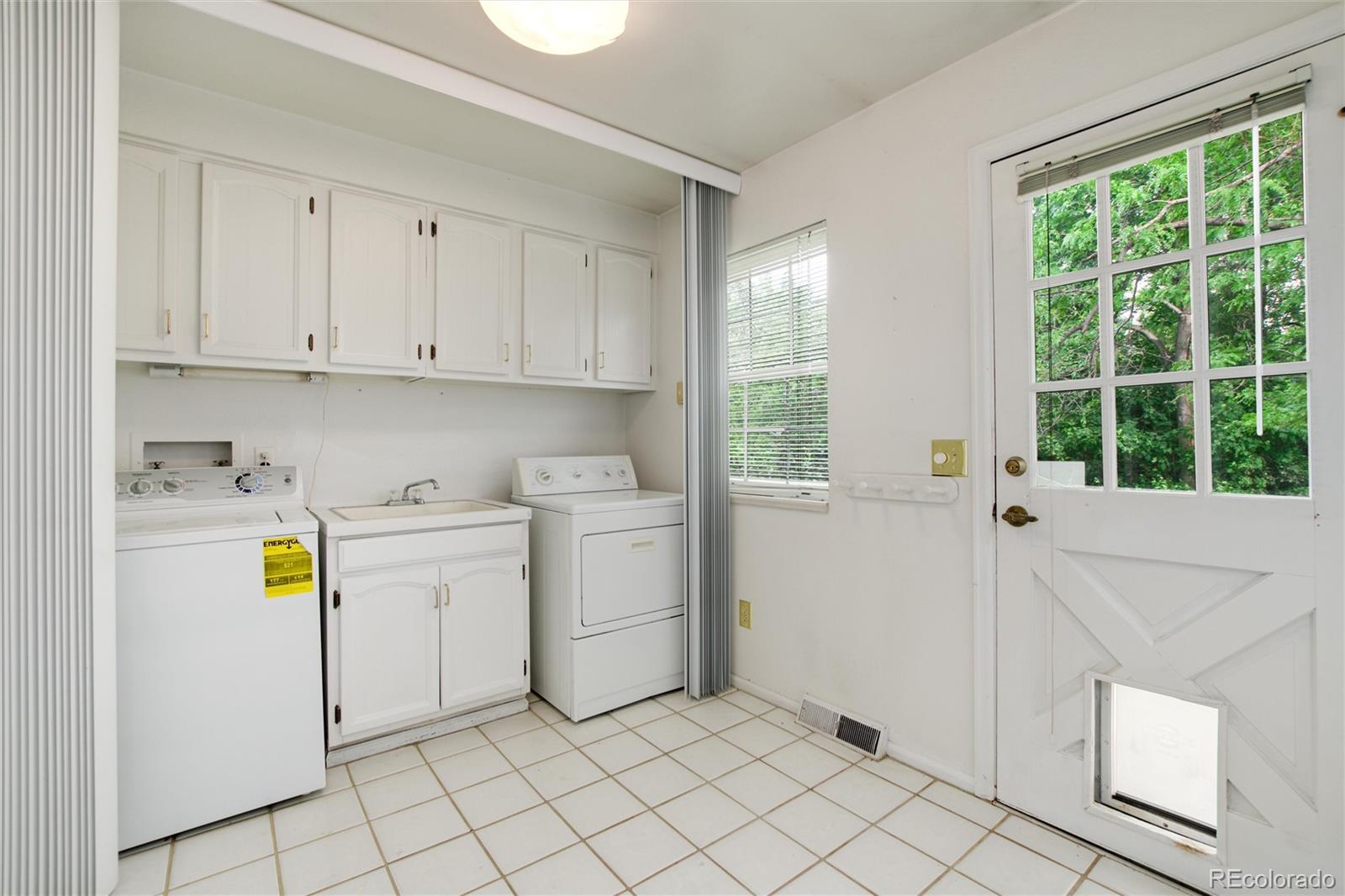 10938 E Crestridge Circle