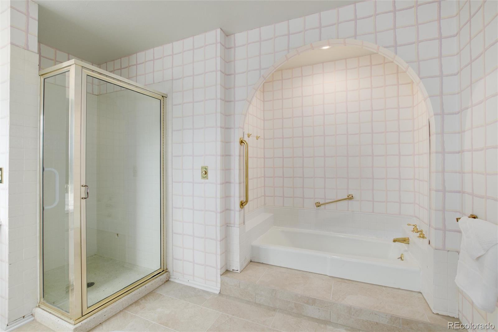 10938 E Crestridge Circle