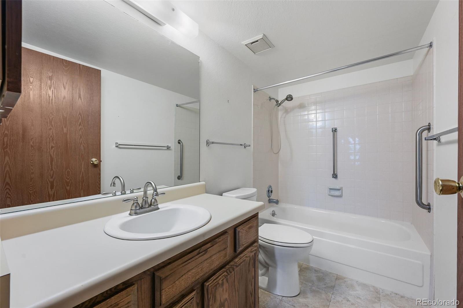 13890 E Marina Drive Unit: 304