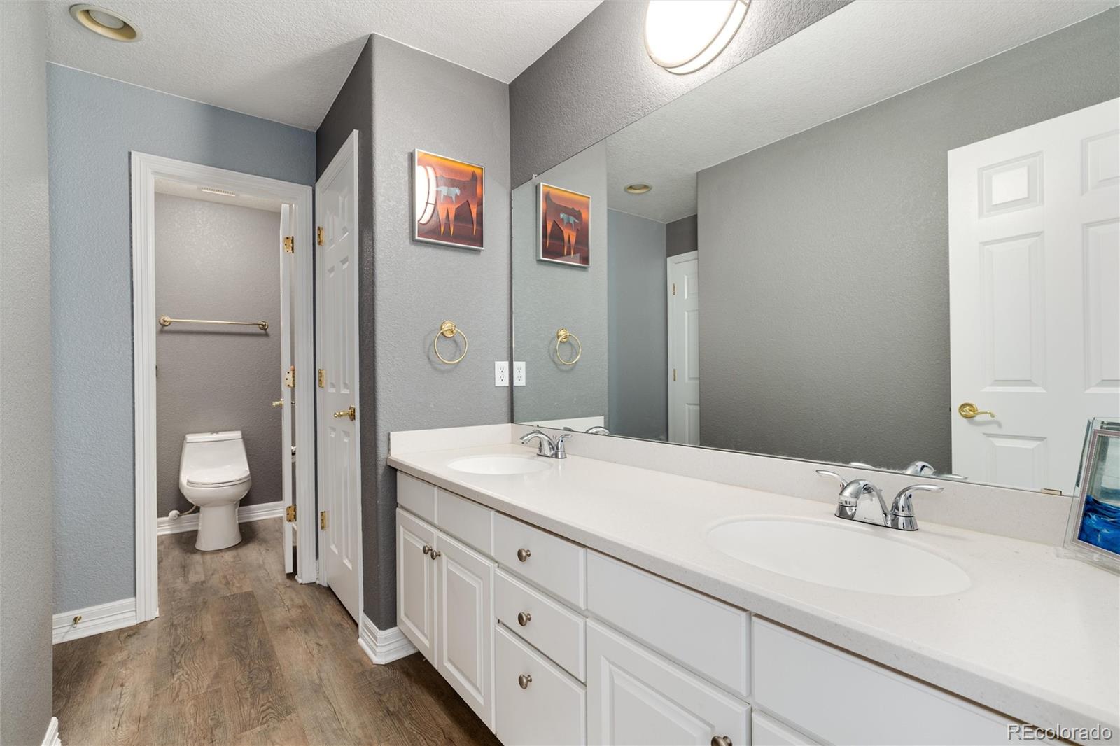 16155 E Oakwood Drive