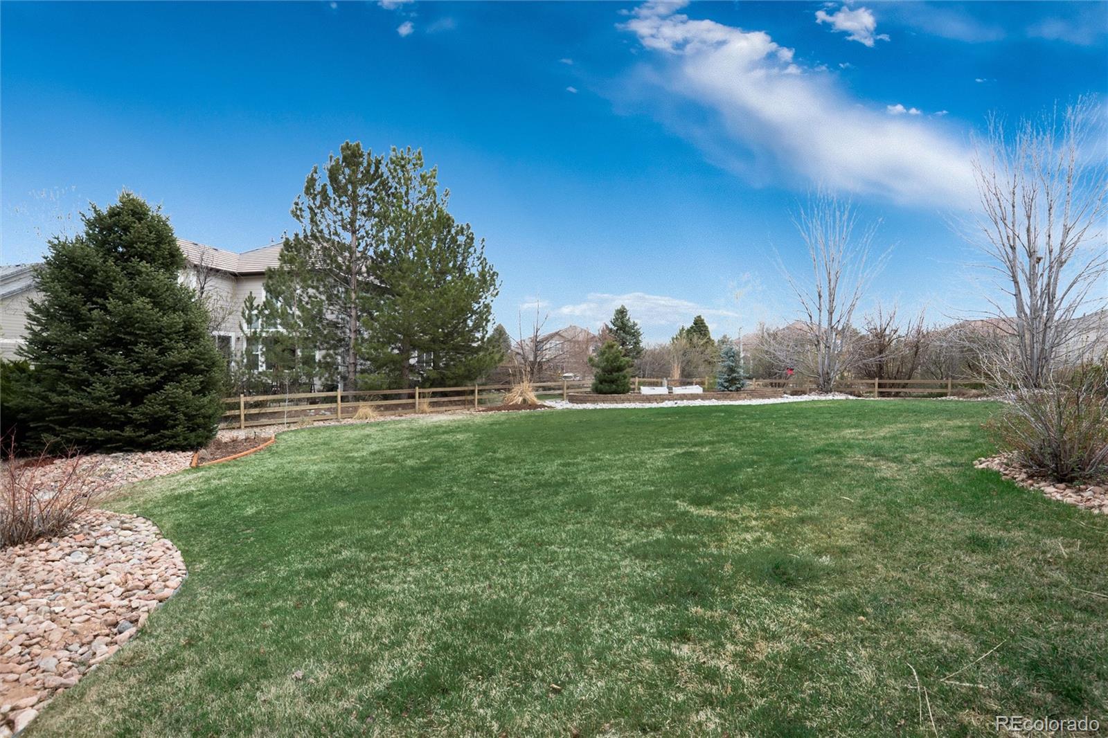 16155 E Oakwood Drive