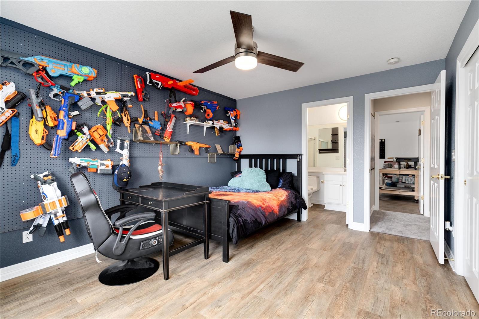 16155 E Oakwood Drive