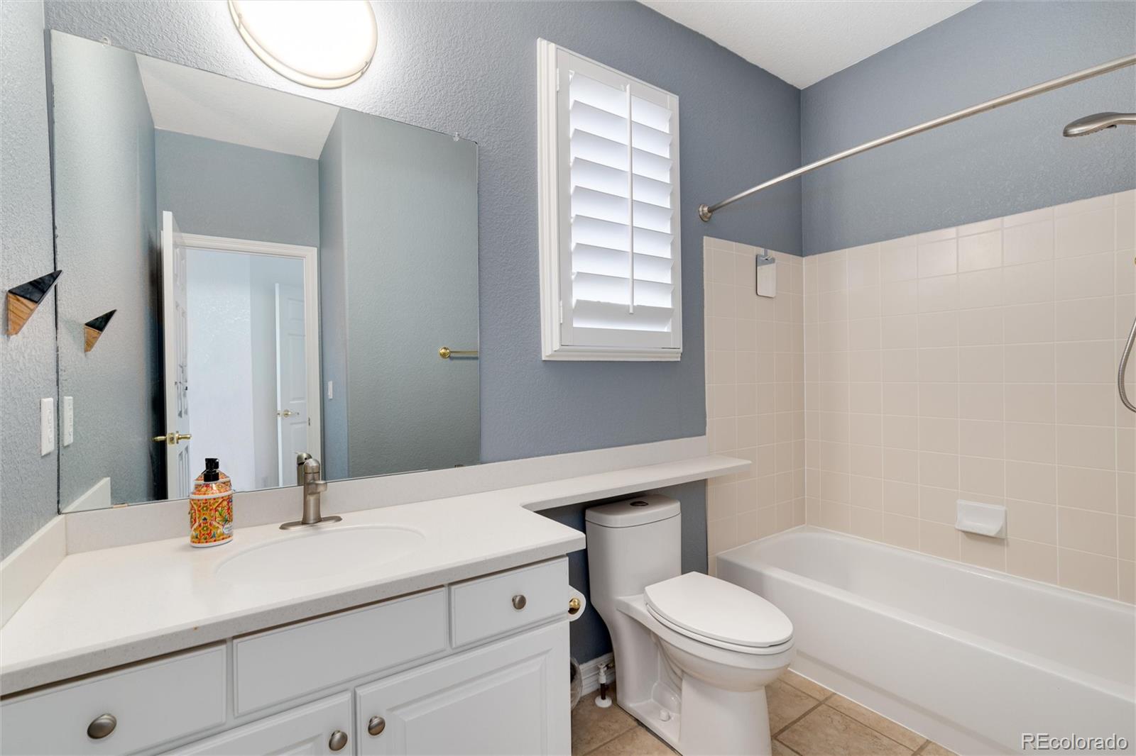 16155 E Oakwood Drive