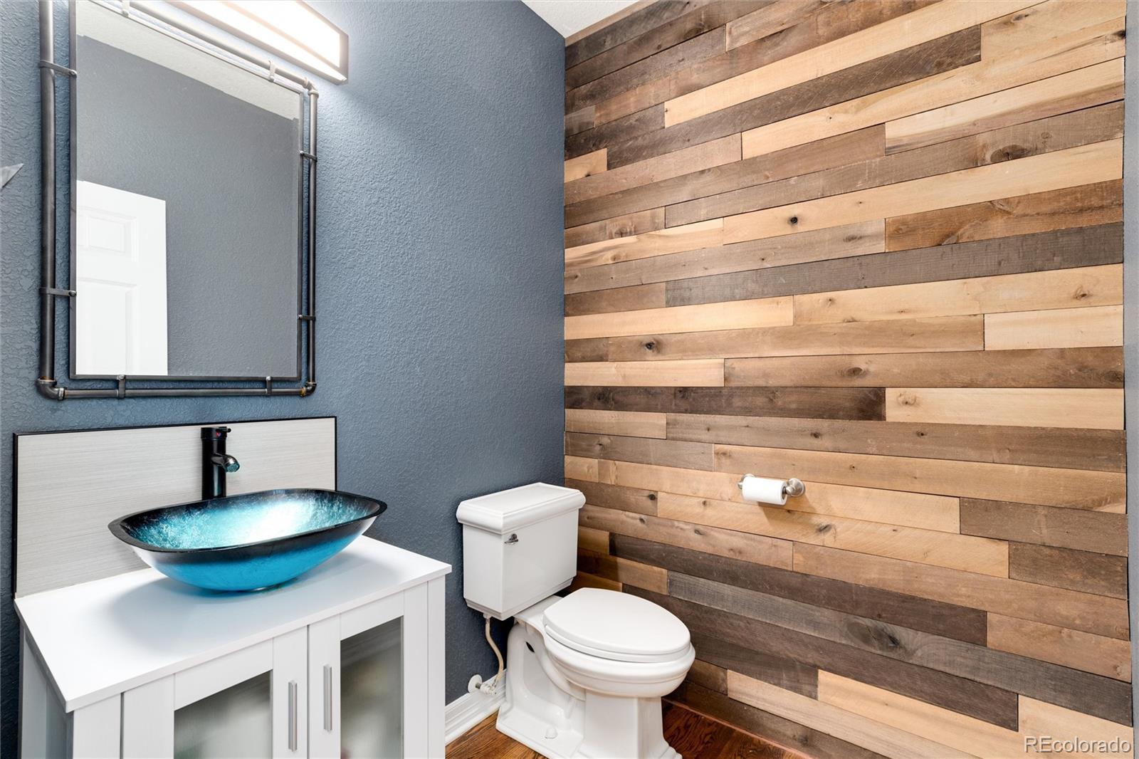 16155 E Oakwood Drive